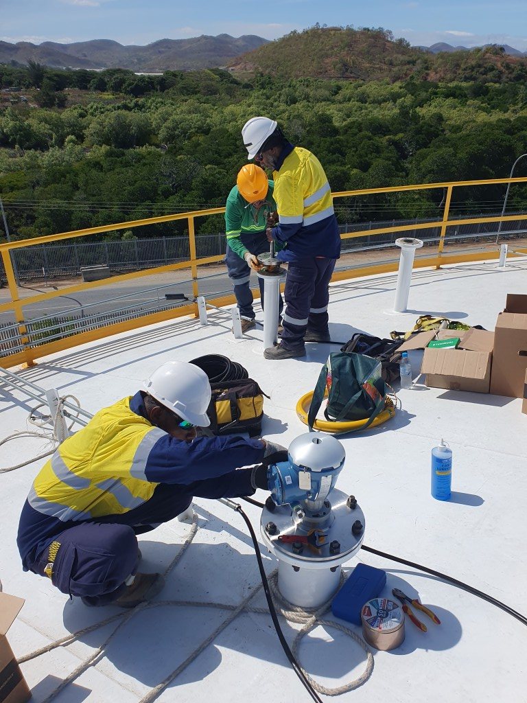 Field installation and commissioning