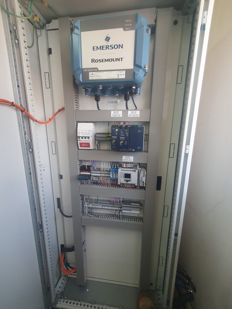 Instrument cabinet and interface